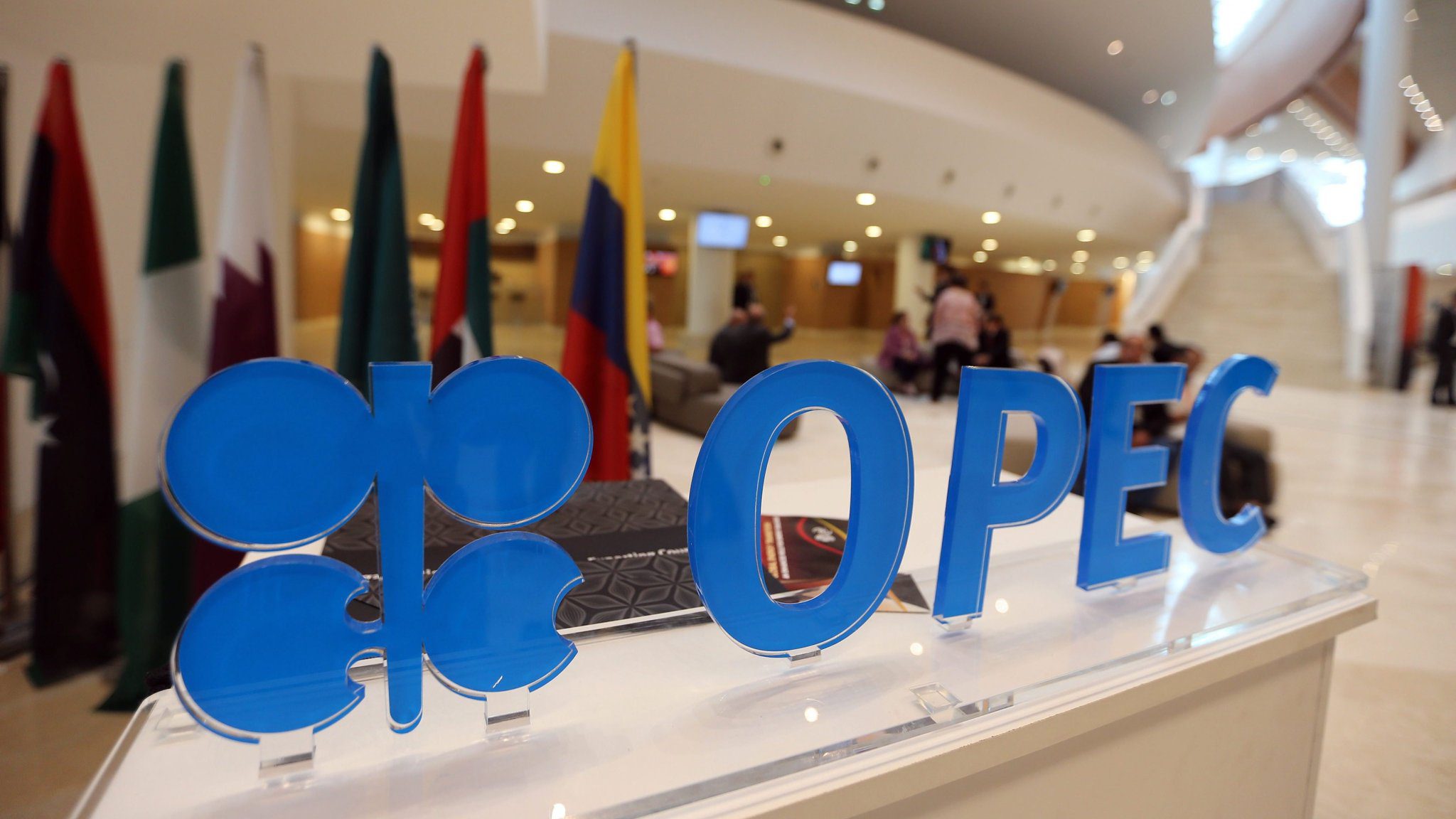 El petróleo subió a casi 80 $ por barril