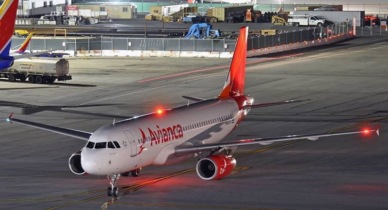 Avianca suspende reservas de vuelos en su página web