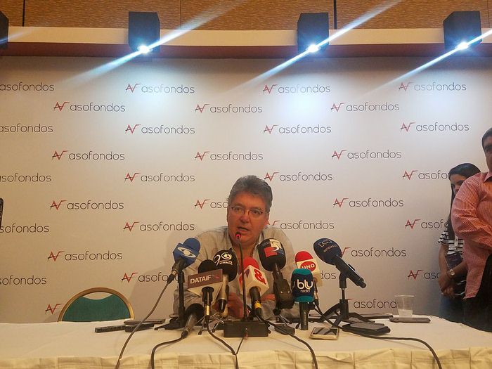 MinHacienda abre la puerta a descenso de 50 puntos en tasas del BanRep