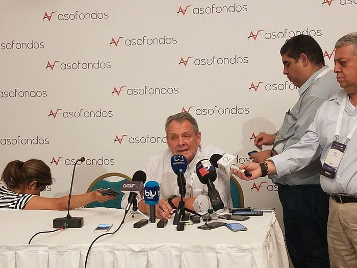 Gerente BanRep ratifica margen para bajar tasas de interés