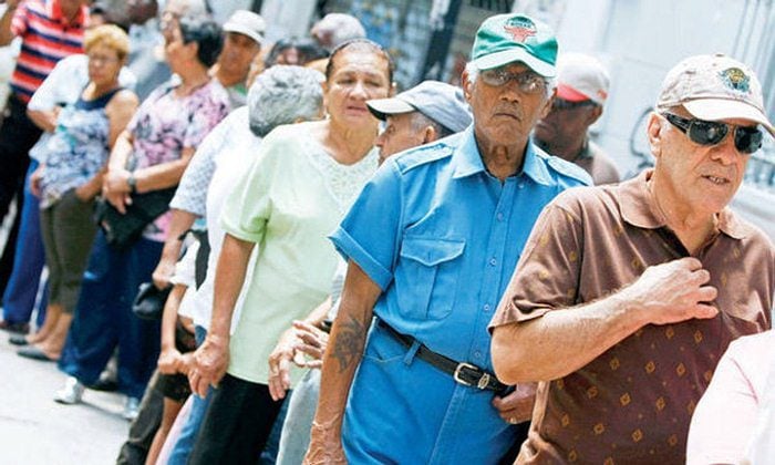 Maneje su dinero como lo hace un pensionado a una cooperativa