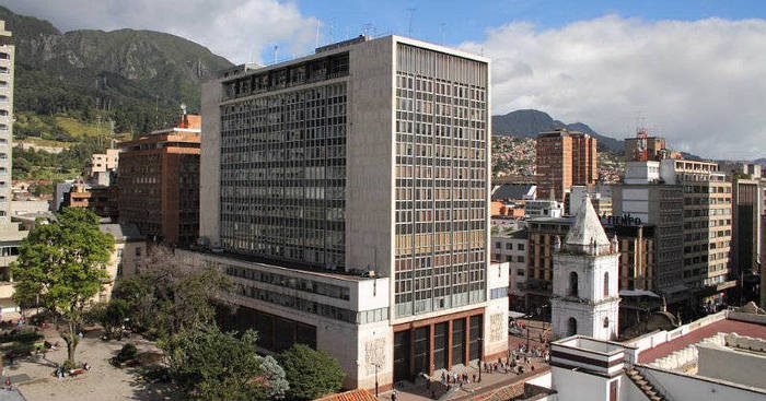 Codirectores de BanRep dan pistas de reducción adicional de tasa