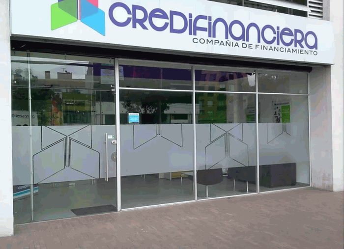 BRC elevó a positiva perspectiva de Credifinanciera