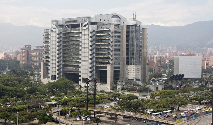 Por HidroItuango, Fitch recortó calificación de EPM en moneda extranjera