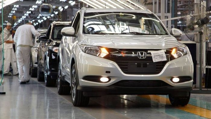 Premercado | Bolsas mundiales mixtas tras amenazas de Trump de aranceles a automóviles importados