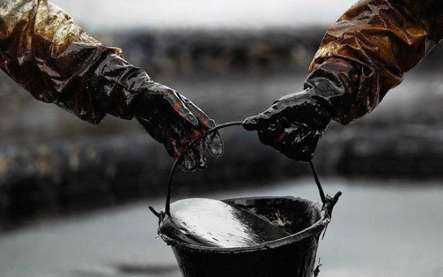 Petróleos Brent y WTI marcan nuevos máximos de 2019