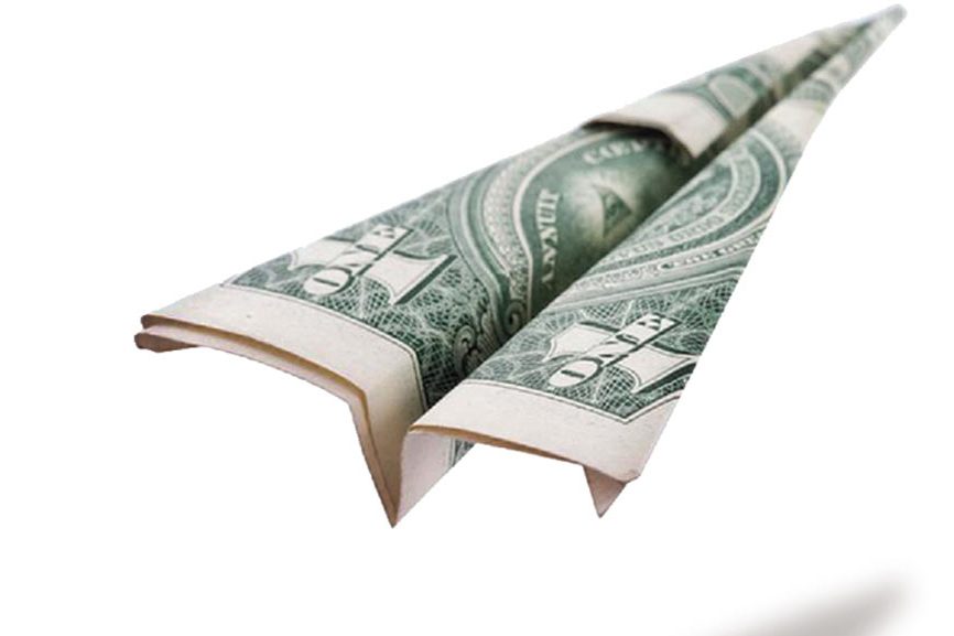 Dólar sube sin tregua: cierra en su máximo precio desde febrero de 2016