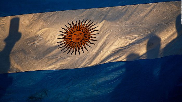Moody's advierte que Argentina enfrentará recesión entre 2018 y 2019