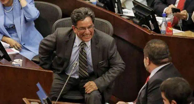 Tras debate de control político, Carrasquilla salió respaldado del Congreso Tras debate de control político, Carrasquilla salió respaldado del Congreso