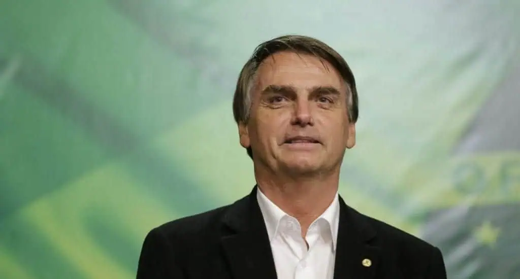 Aprobación de Gobierno de Bolsonaro es más baja que la de sus predecesores Aprobación de Gobierno de Bolsonaro es más baja que la de sus predecesores