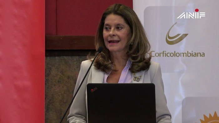 Gobierno trabajará para profundizar mercado de capitales