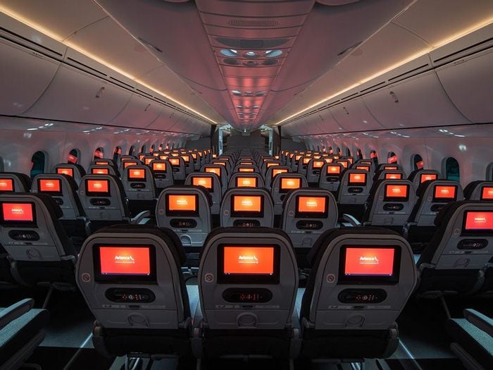 Avianca aumenta capacidad en vuelos hacia Barcelona, Orlando y Santiago de Chile