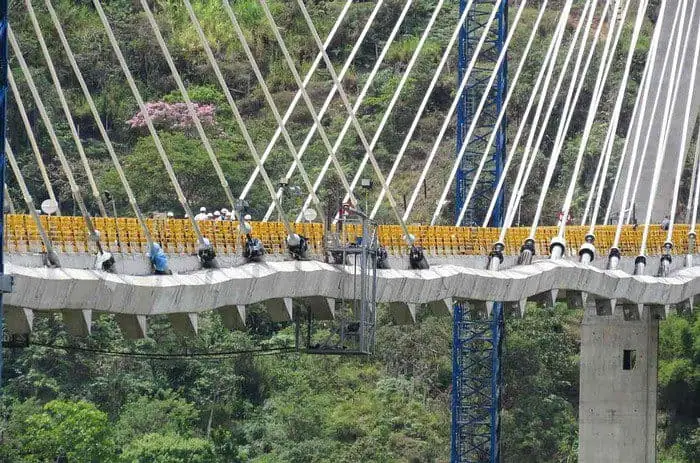 Otro puente que se tendría que demoler Otro puente que se tendría que demoler