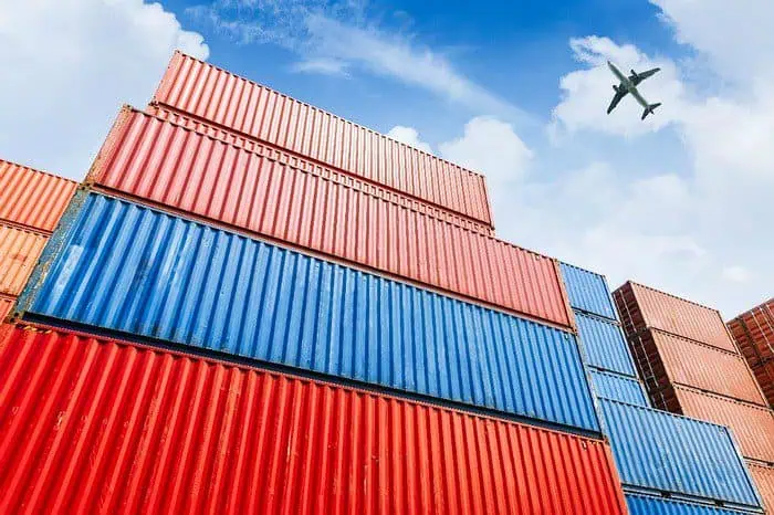 Importaciones cayeron 31,6% en abril en Colombia; crece déficit en balanza comercial Importaciones cayeron 31,6% en abril en Colombia; crece déficit en balanza comercial