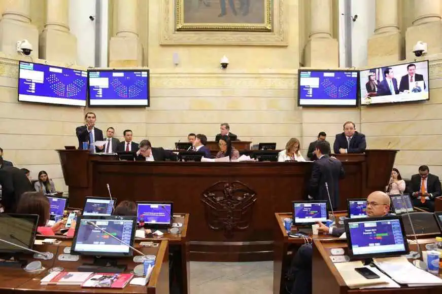 Aprobada ley de financiamiento en Plenaria del Senado Aprobada ley de financiamiento en Plenaria del Senado