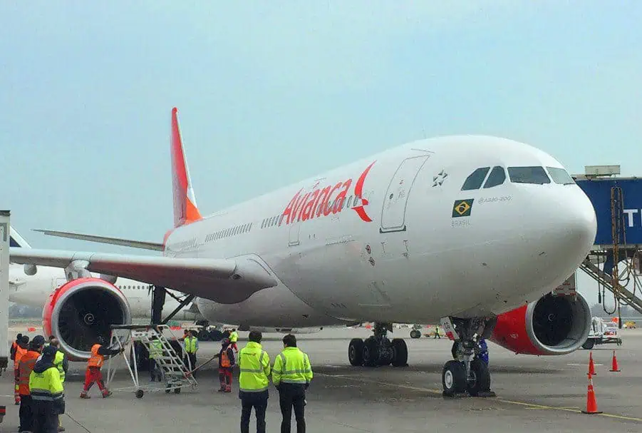 Avianca anuncia reorganización y despidos en Costa Rica Avianca anuncia reorganización y despidos en Costa Rica