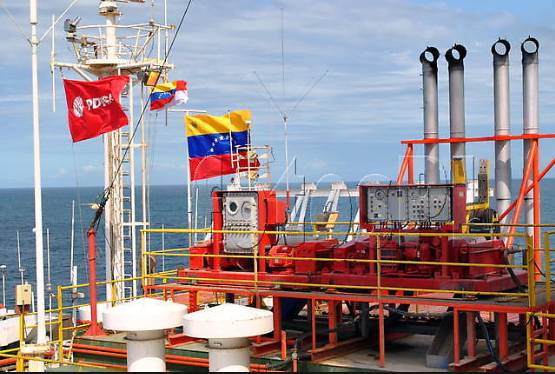 Exportaciones de petróleo de Venezuela, en un mínimo de 28 años