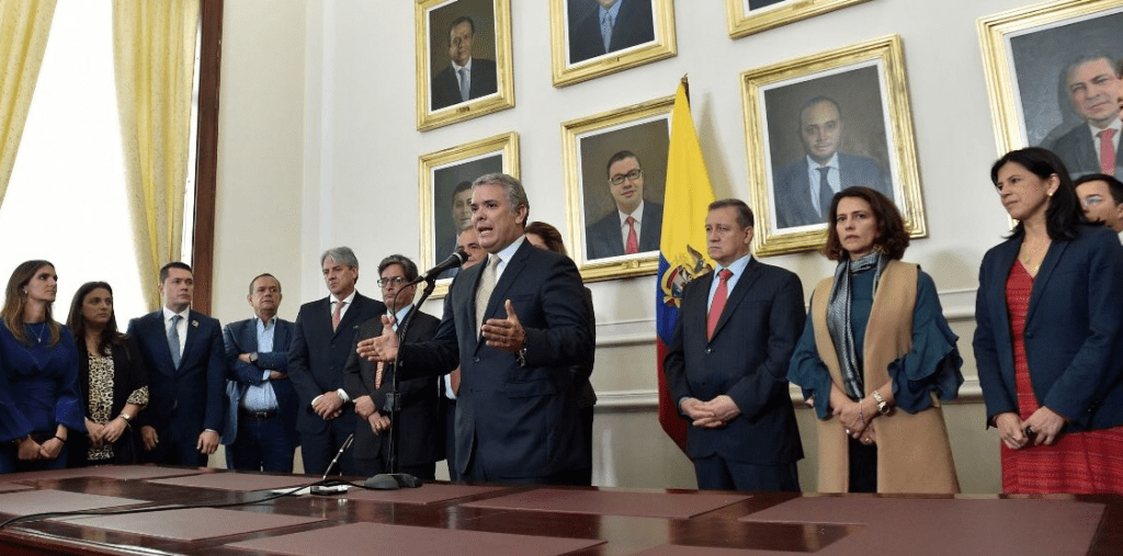 Duque tendrá seis meses de facultades extraordinarias para optimizar gasto