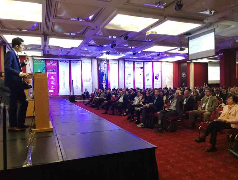 Fedesarrollo espera que confianza del consumidor vuelva a ser positiva en primer semestre