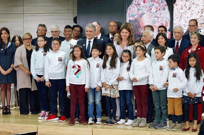 Estos son los nombres de los miembros de la Misión de Sabios