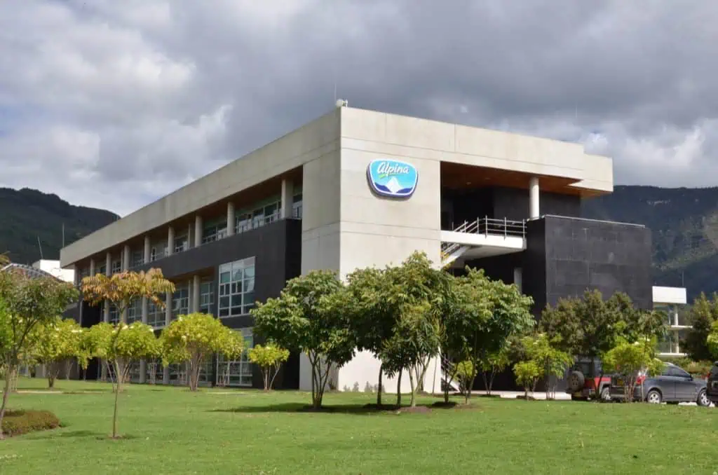 Ventas de Alpina subieron 2,6% y alcanzaron los $445.373 millones en primer trimestre de 2019 Alpina finaliza adquisición del 60% de acciones de compañía de suplementos Boydorr