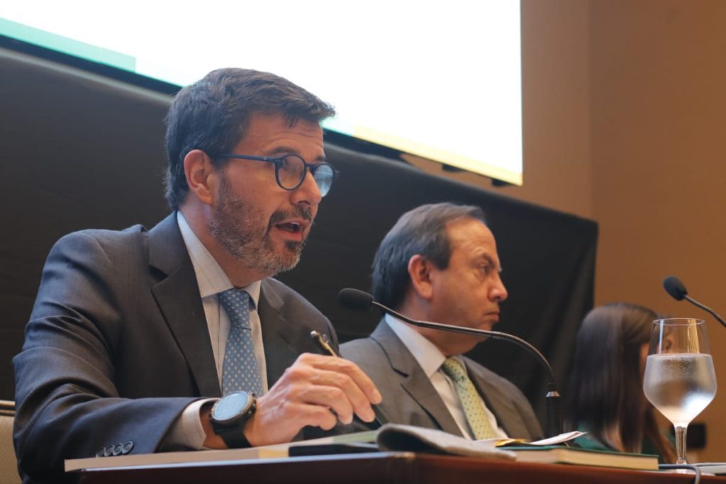 Llegada de Mineros a Bolsa de Toronto permitirá explorar fusiones y adquisiciones; producirán 300.000 onzas de oro