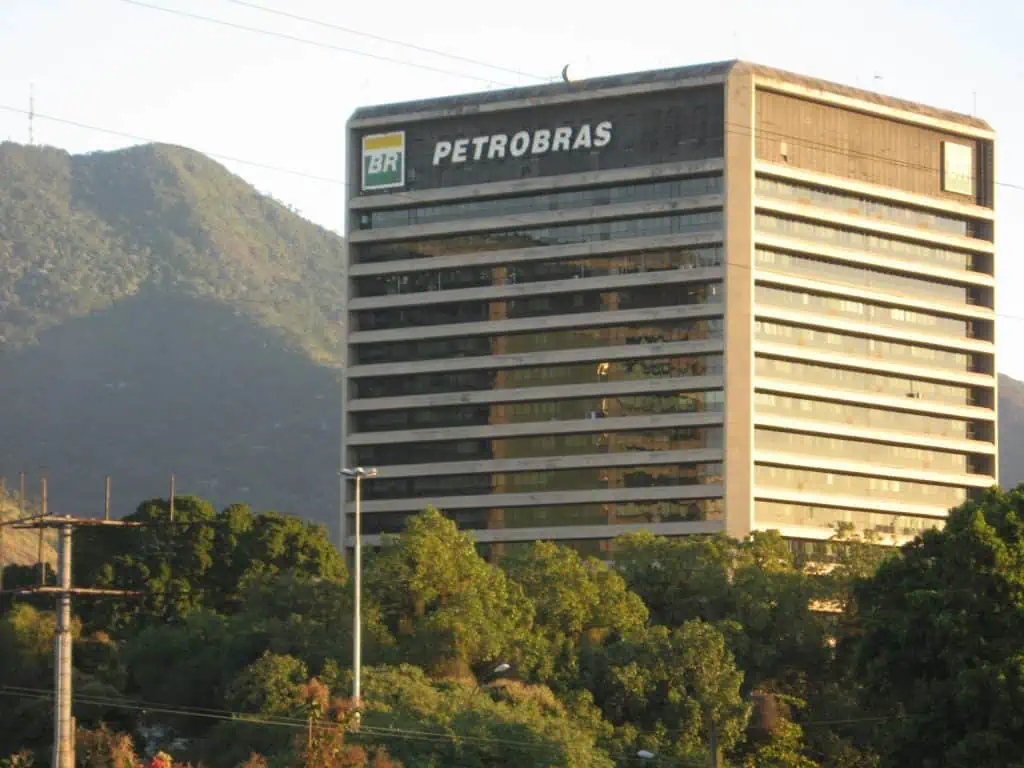 Petrobras inicia fase vinculante para vender participación en bloque Tayrona en Colombia Petrobras inicia fase vinculante para vender participación en bloque Tayrona en Colombia