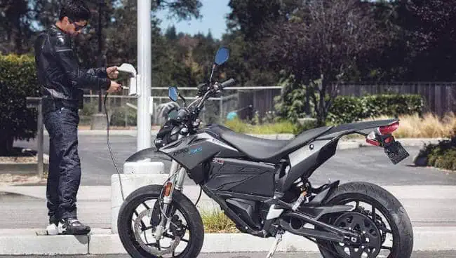 Auteco quiere vender 12.000 motos eléctricas en 2019 Auteco quiere vender 12.000 motos eléctricas en 2019