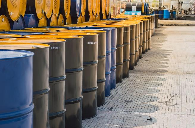 El precio del petróleo sube luego de reducción drástica en producción de EE. UU.