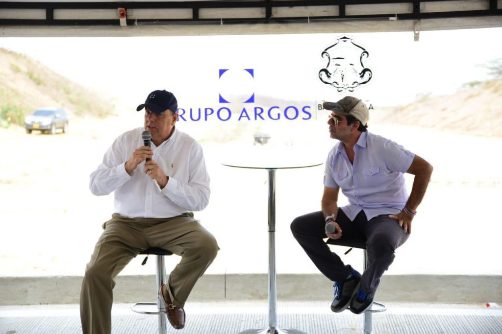 Alcalde de Barranquilla y presidente Grupo Argos inspeccionaron avances en Vía al Lago Alcalde de Barranquilla y presidente Grupo Argos inspeccionaron avances en Vía al Lago