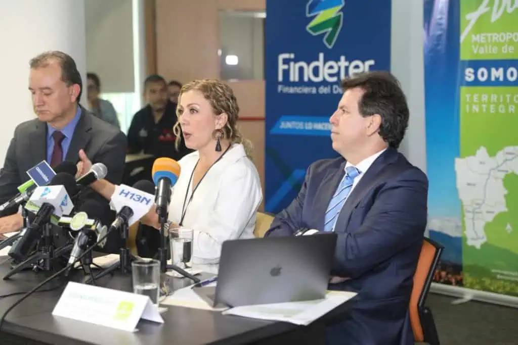 Findeter y Área Metropolitana del Valle de Aburrá lanzaron línea de crédito sostenible Findeter y Área Metropolitana del Valle de Aburrá lanzaron línea de crédito sostenible