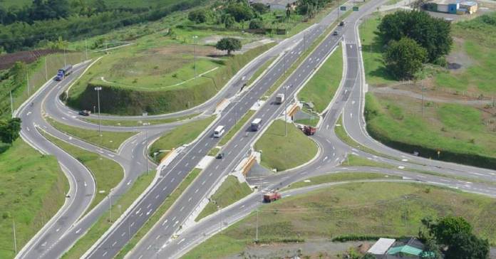 Firmado contrato entre El Cóndor y China Harbour Engineering para obras de Autopista del Mar 2