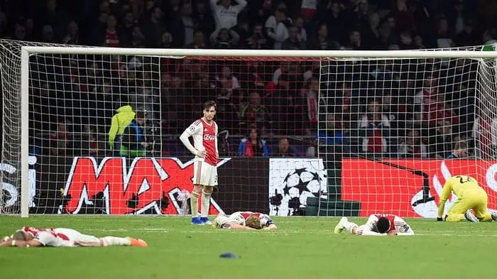 En segundo lugar aparece el Ajax de Ámsterdam, con 454 millones de euros