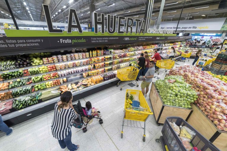Retailers, tiendas de hard discount y comerciantes responderán a demanda de alimentos y productos de aseo