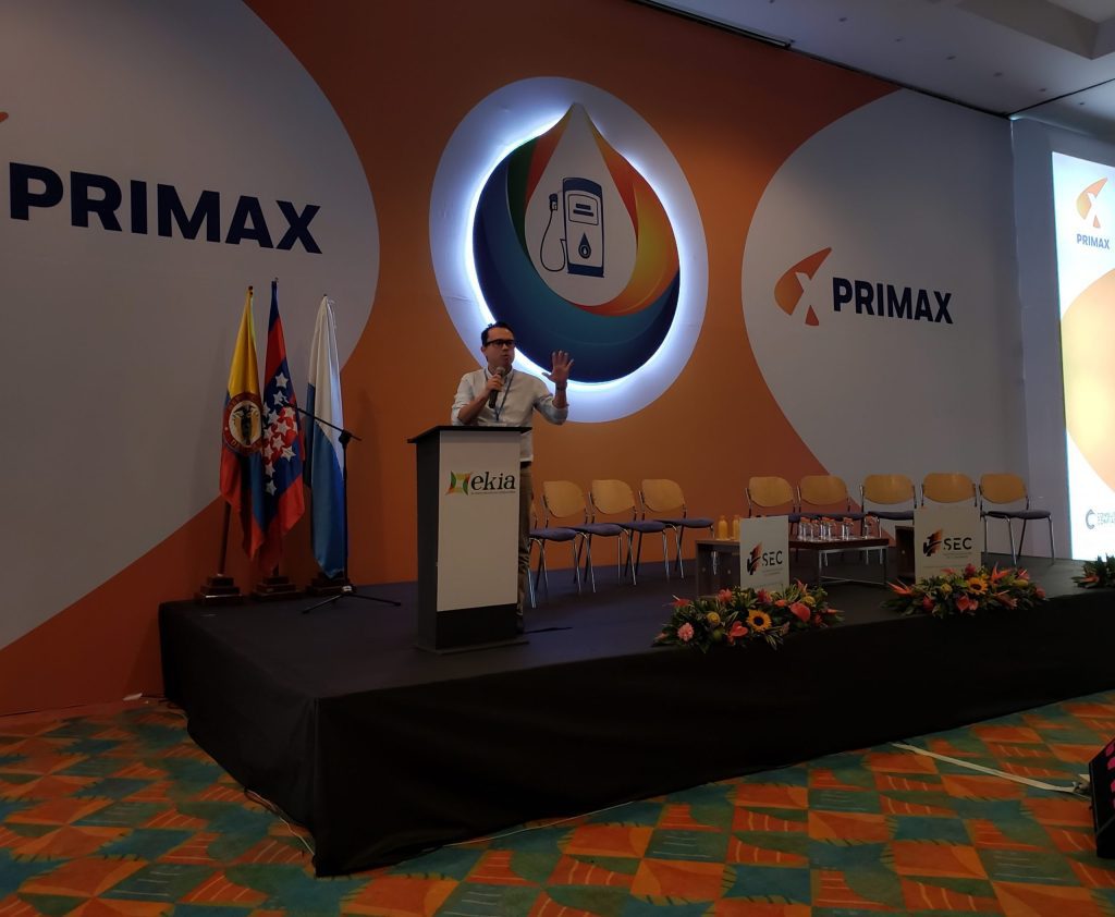 Gobierno busca duplicar inversión en el sector minero-energético; se revisará metodología de precios de gasolina