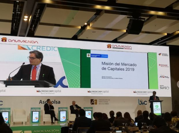 MinHacienda llevará al Congreso bloque de recomendaciones de Mercado de Capitales antes de 2020