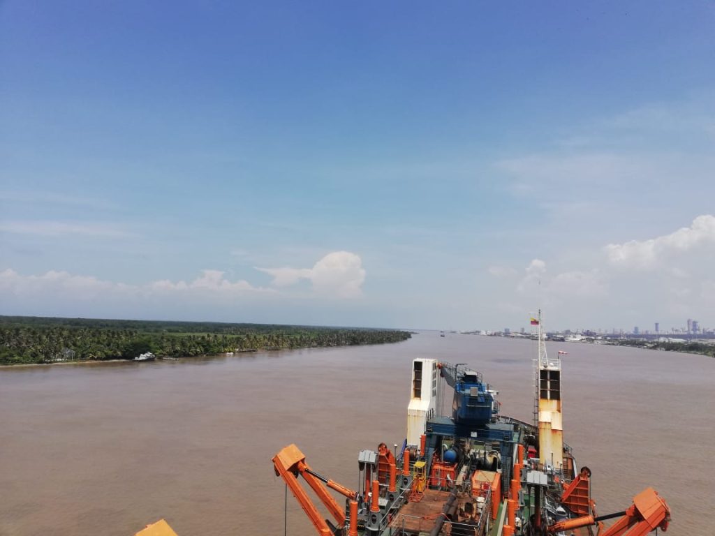 Cormagdalena restablecerá calado en canal de acceso al puerto de Barranquilla