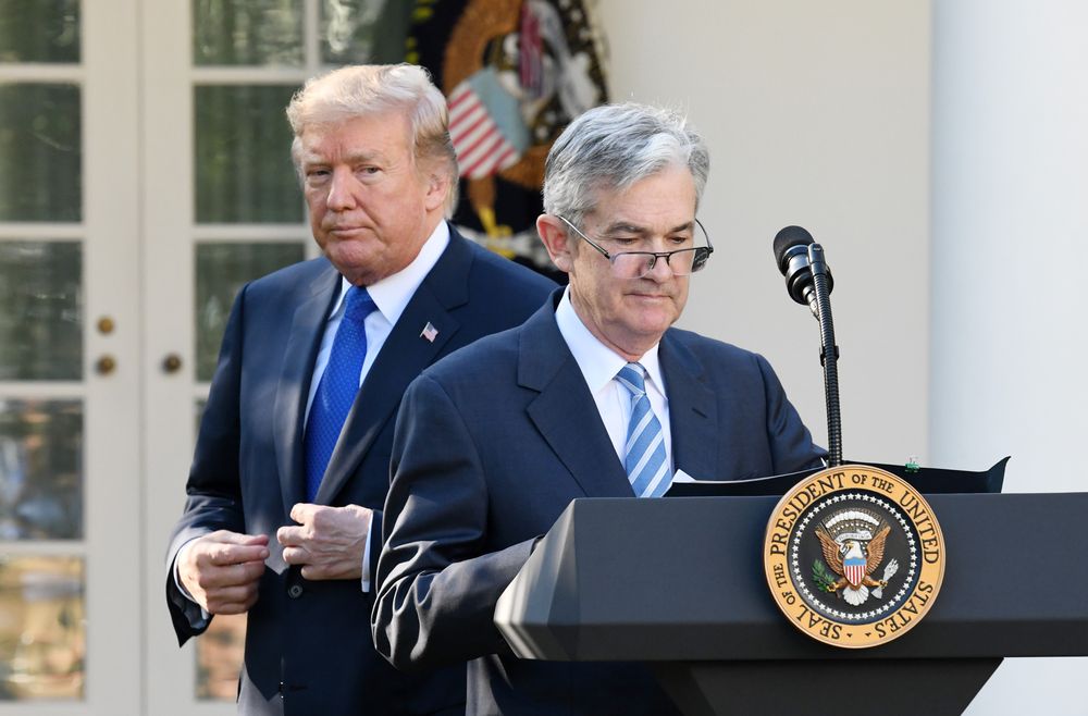 Premercado | Donald Trump y Jerome Powell debaten sobre economía en la Casa Blanca; petróleo cae