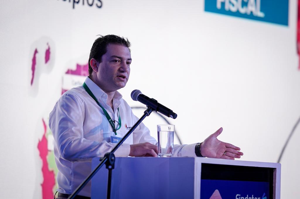 Contralor General reitera que se han identificado $8,7 billones en obras inconclusas y ‘elefantes blancos’