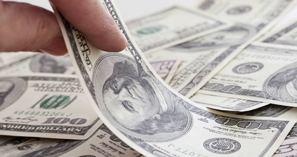 Costo fiscal de operaciones del Gobierno con dólares en 2019 fue $250 mil millones Costo fiscal de operaciones del Gobierno con dólares en 2019 fue $250 mil millones