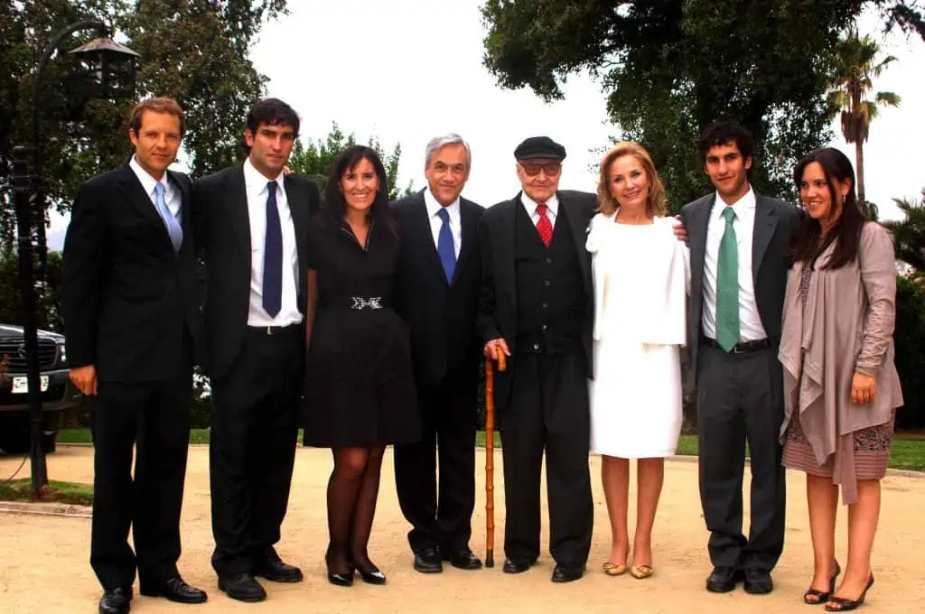 Familia del presidente de Chile, Sebastián Piñera, sube participación accionaria en Bolsa de Valores de Colombia Familia del presidente de Chile, Sebastián Piñera, sube participación accionaria en Bolsa de Valores de Colombia