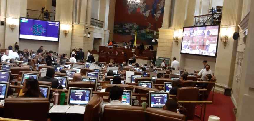 Plenaria de la Cámara ya aprobó 92 artículos de la tributaria; se incluyó devolución del IVA