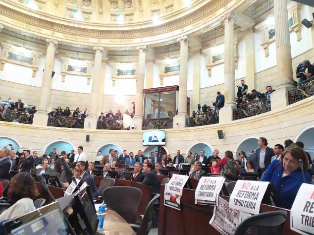 Plenaria de Senado aprobó 89 de los 152 artículos de la reforma tributaria Plenaria de Senado aprobó 89 de los 152 artículos de la reforma tributaria