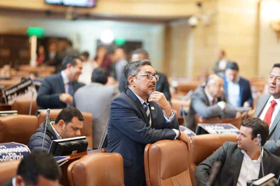 Cámara de Representantes continuará debate de reforma tributaria desde la medianoche de hoy