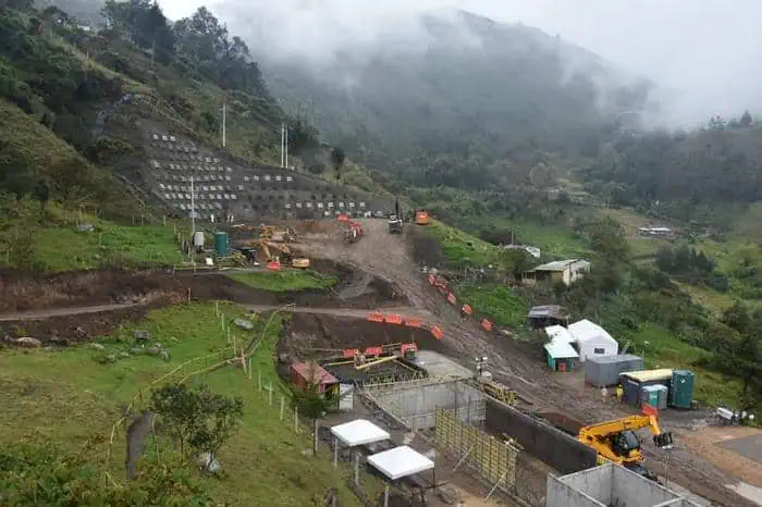 FDN aprueba hasta $245 mil millones para vía Pamplona-Cúcuta en la que también están J.P.Morgan y Deutsche Bank FDN aprueba hasta $245 mil millones para vía Pamplona-Cúcuta en la que también están J.P.Morgan y Deutsche Bank