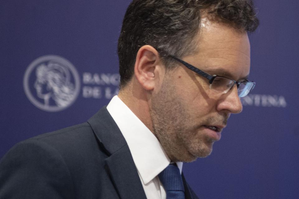 El presidente del Banco Central de Argentina renuncia con llegada de nuevo Gobierno El presidente del Banco Central de Argentina renuncia con llegada de nuevo Gobierno