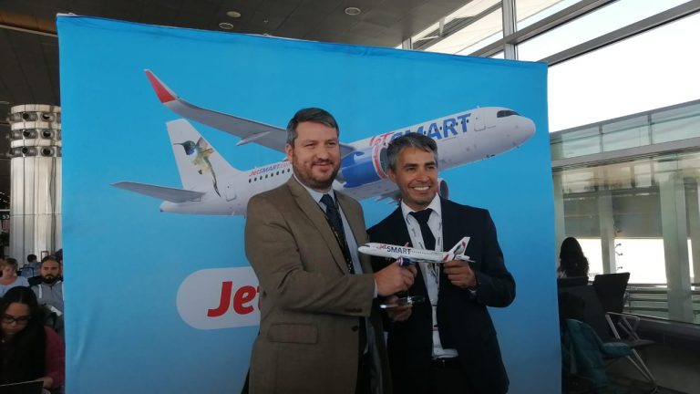 Socio de JetSmart, Nicolás Ibáñez, y fondo de capital privado disputan la propiedad de SKY Socio de JetSmart, Nicolás Ibáñez, y fondo de capital privado disputan la propiedad de SKY