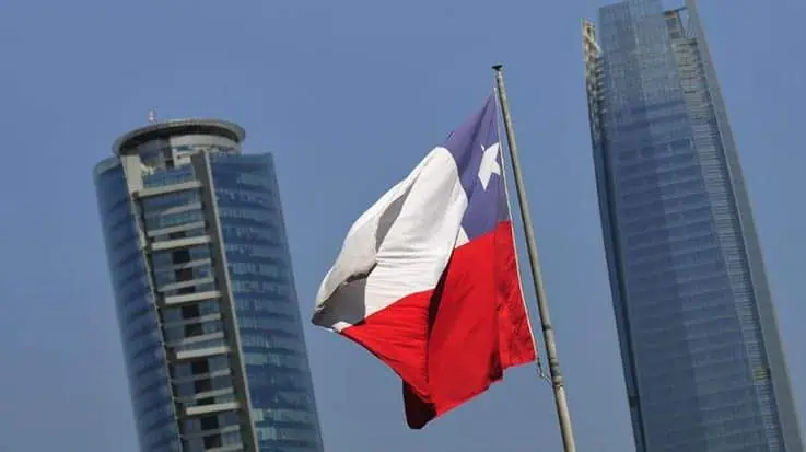 Covid-19 en Chile: Casos aumentan 23% por día y Gobierno se niega a decretar cuarentena Covid-19 en Chile: Casos aumentan 23% por día y Gobierno se niega a decretar cuarentena