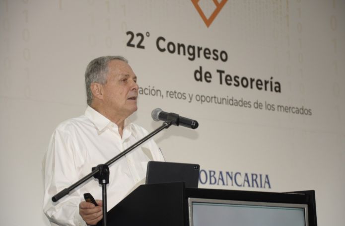 Gerente BanRep: Tasa de política monetaria en Colombia sigue siendo expansiva