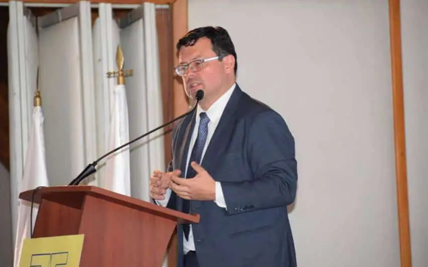 Tasa de ahorro en Colombia es menor al promedio de los emergentes Colombia revisará supuestos macroeconómicos para 2020; analiza enajenaciones para 2021